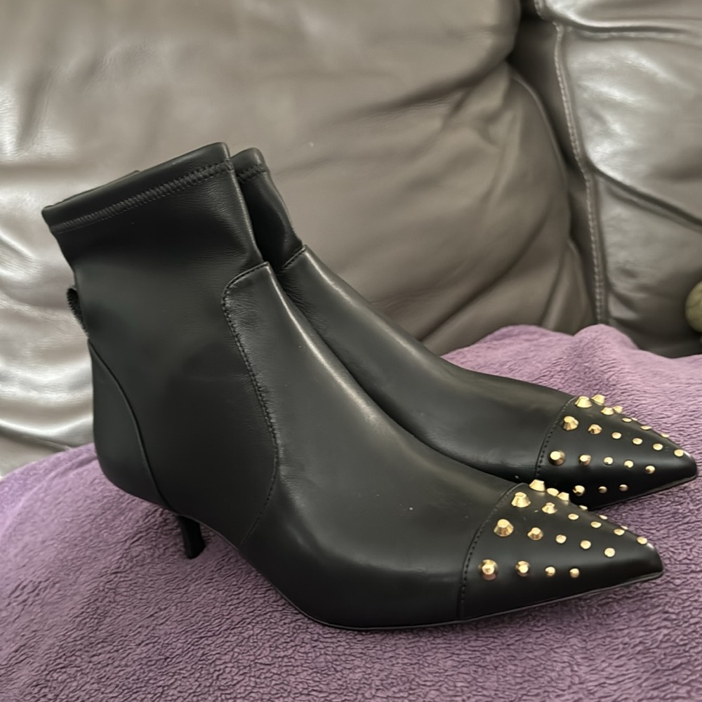 Michael Kors Booties  with Kitten heel.